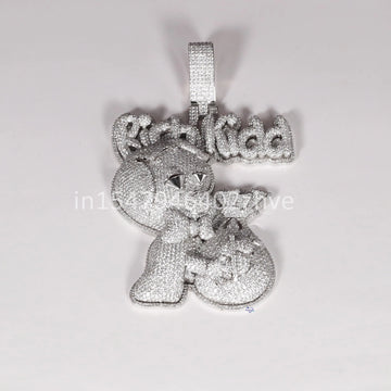 Personalize your 14kt white gold pendant in lab-grown diamond with enhance vvs clarity