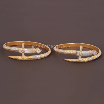 VVS clarity diamond branded love bracelets for men women custom made hip hop accessory-Gurukrupa-Gems